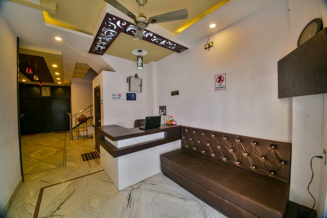 Hotel Vinayaka Nāthdwāra Extérieur photo
